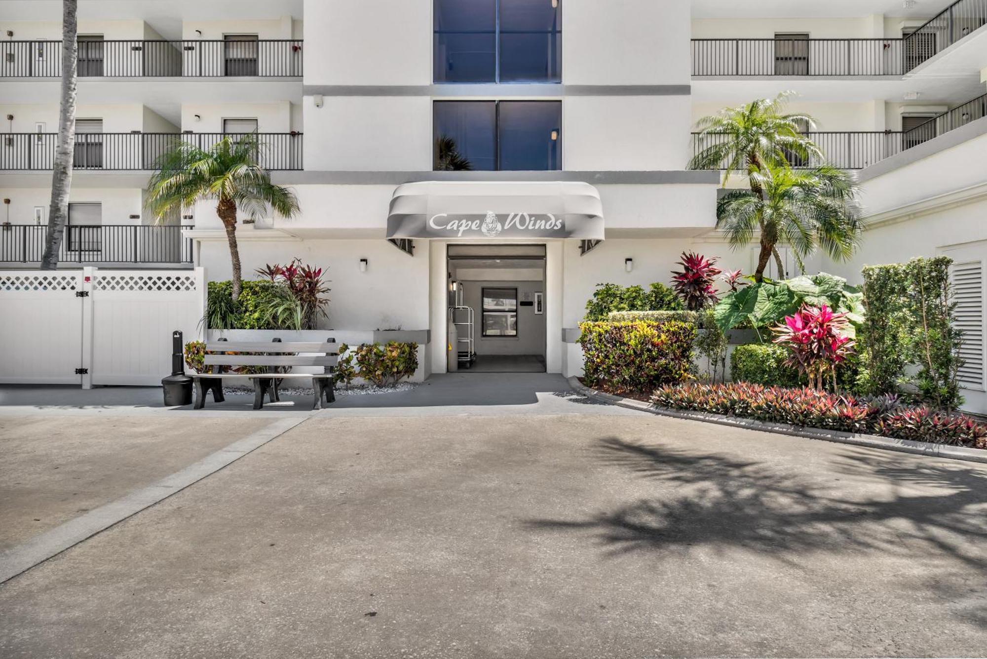 קייפ קנוורל Cape Winds Resort מראה חיצוני תמונה